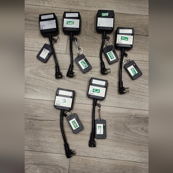 Outdoor Outlet With Remote Control - Picture 5 of 8